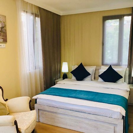 Готель Holiday House Green Cape Batumi Мцване-Концхі Екстер'єр фото