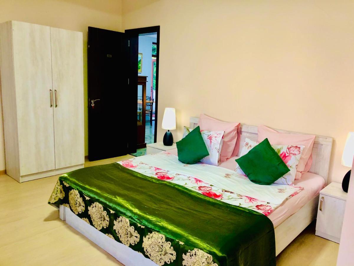 Готель Holiday House Green Cape Batumi Мцване-Концхі Екстер'єр фото
