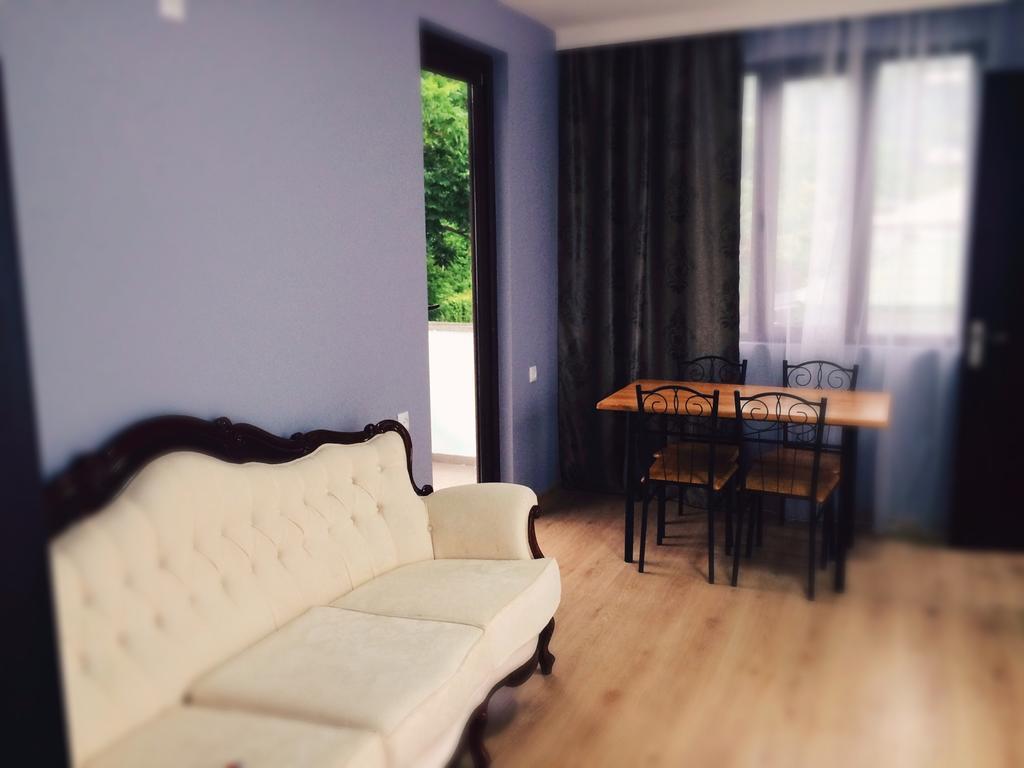 Готель Holiday House Green Cape Batumi Мцване-Концхі Екстер'єр фото