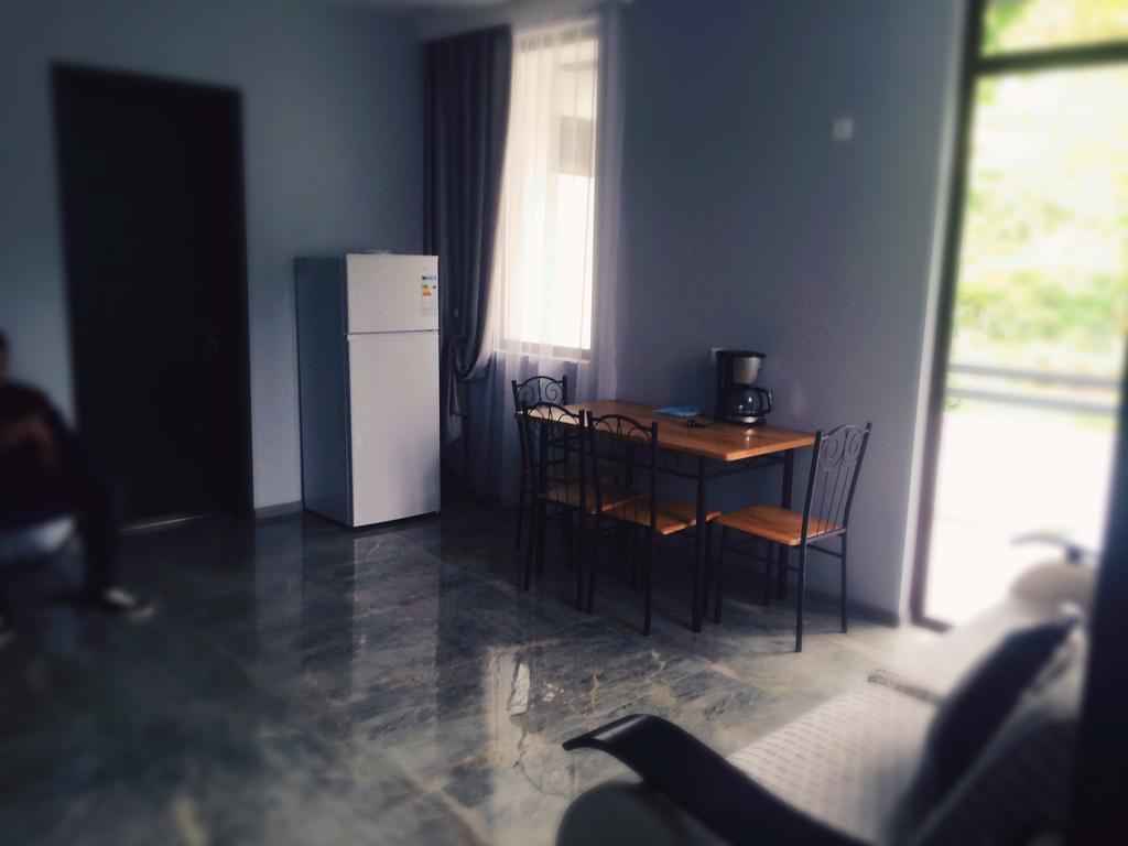 Готель Holiday House Green Cape Batumi Мцване-Концхі Екстер'єр фото