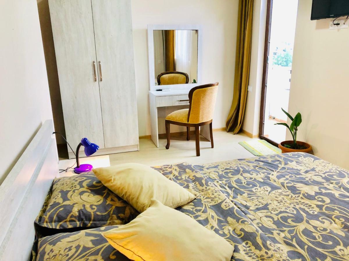 Готель Holiday House Green Cape Batumi Мцване-Концхі Екстер'єр фото