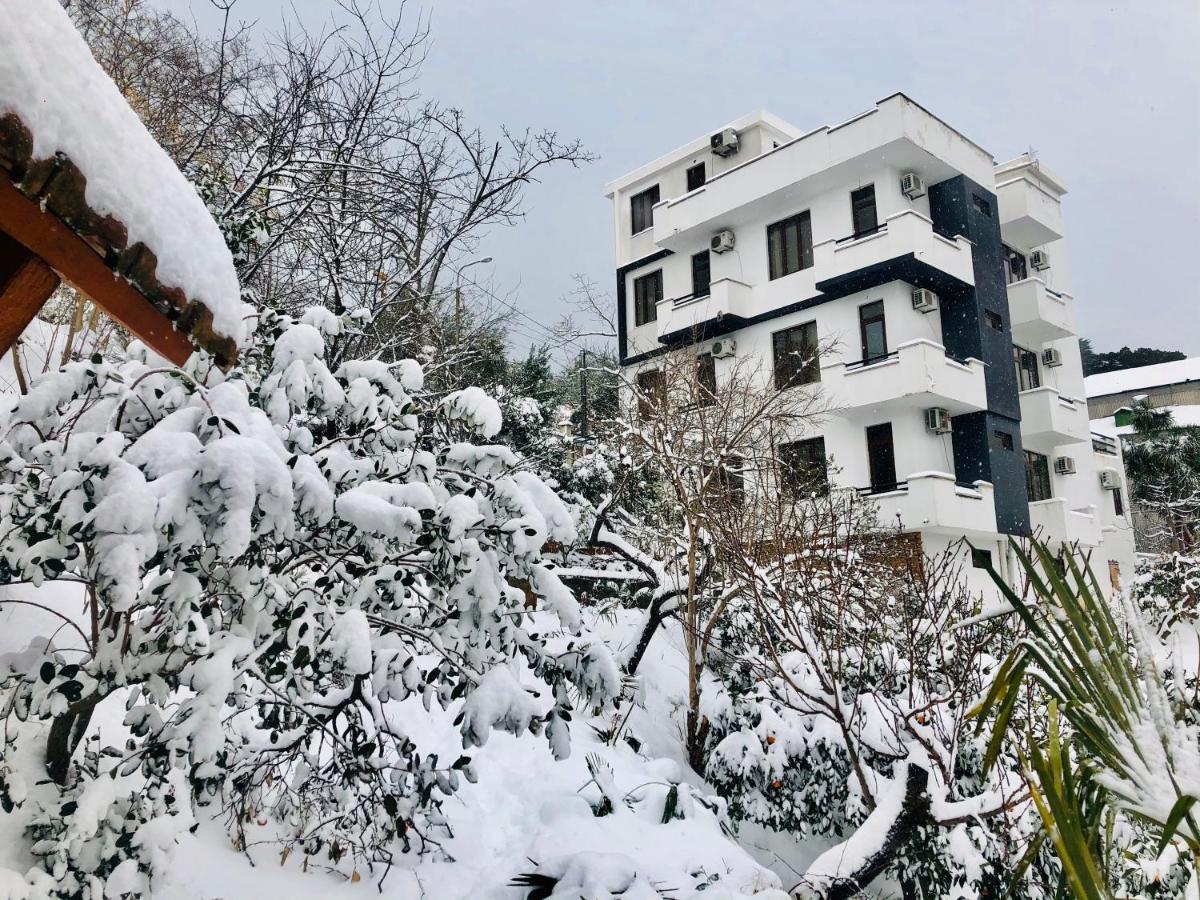 Готель Holiday House Green Cape Batumi Мцване-Концхі Екстер'єр фото